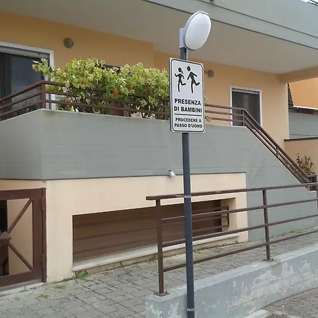 Dimora Degli Aragonesi 別荘 *